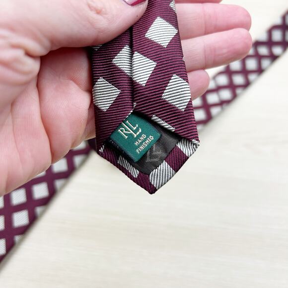 Lauren Ralph Lauren Maroon & Silver Diamond Pattern Neck Tie - Picture 6 of 7